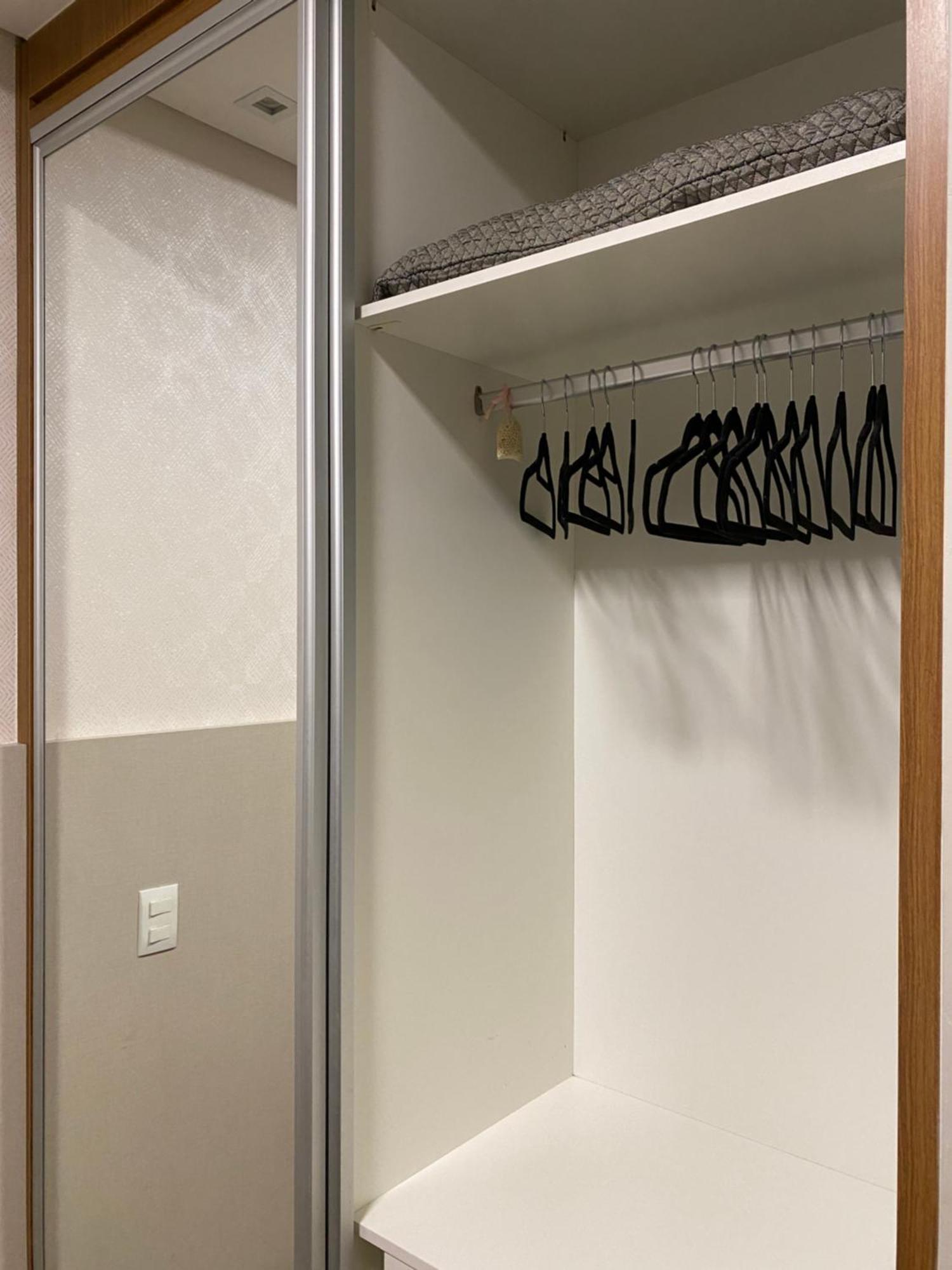 Apartamento Ape Coracao Bc 1 Qto 4 Pess 300m Garagem Priv *